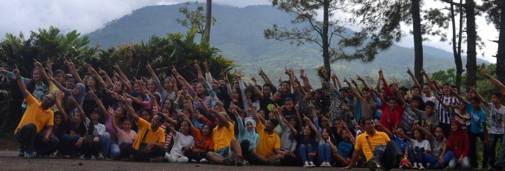 Outbound Training dan Team Building